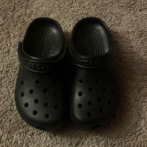 black crocs